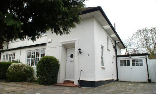 12 Brunner Close